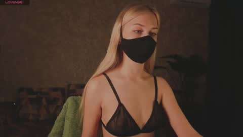 Sophia online show from 04-14-26, 11:22