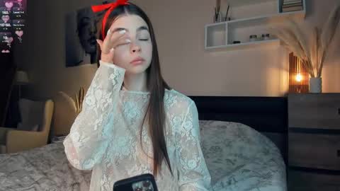 Mary online show from 02-10-25, 07:26