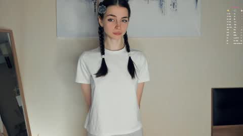 Mary online show from 04-12-26, 07:46