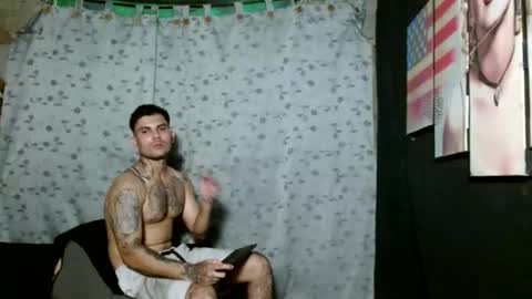 ethanjobs online show from 10-28-25, 06:21