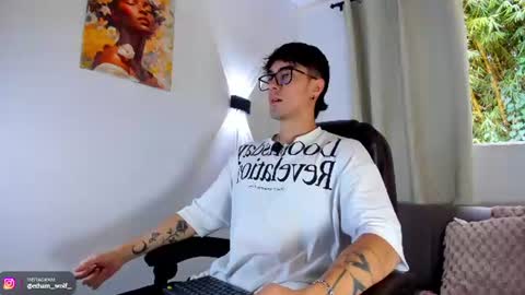 Snapshot of etham_wolf1 chatting on 07-31-26, 06:51 etham_wolf1 online show from 07-31-26, 06:51