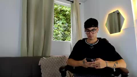 Snapshot of etham_wolf1 chatting on 08-01-26, 06:07 etham_wolf1 online show from 08-01-26, 06:07