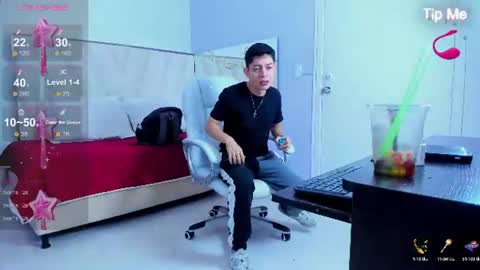 ethan12_ online show from 07-12-26, 03:30