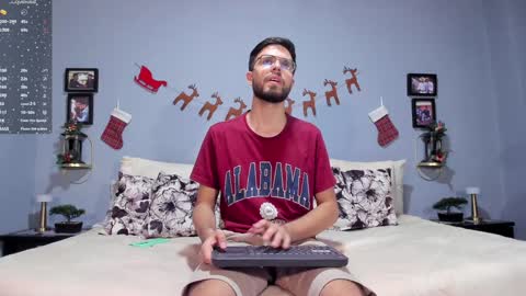 Snapshot of ethan_adam chatting on 12-04-24, 01:47 ADAM TAYLOR ETHAN CAMBAL INDEPENDENT MODELS online show from 12-04-24, 01:47