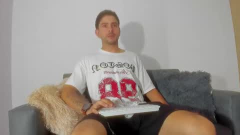 Ethan Muller online show from 02-08-25, 07:05