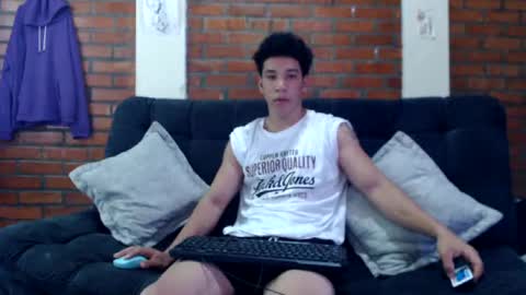 Snapshot of ethan_noir chatting on 12-09-24, 09:05 Ethan Noir online show from 12-09-24, 09:05