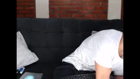 Snapshot of ethan_noir chatting on 12-20-24, 01:03 Ethan Noir online show from 12-20-24, 01:03