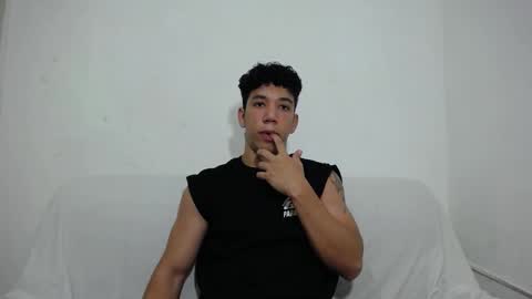 Snapshot of ethan_noir chatting on 02-13-25, 08:24 Ethan Noir online show from 02-13-25, 08:24