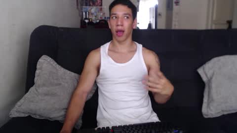 Ethan Noir online show from 12-22-25, 04:04