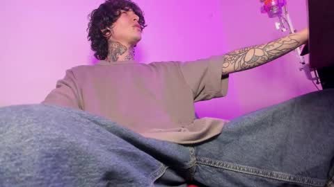 Snapshot of ethan_sykes chatting on 11-23-25, 02:00 Ethan sykes online show from 11-23-25, 02:00