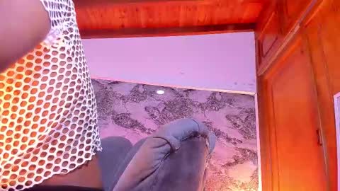 ethan_thouse online show from 12-19-25, 07:10