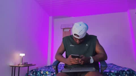 ethan travis online show from 09-30-25, 05:40