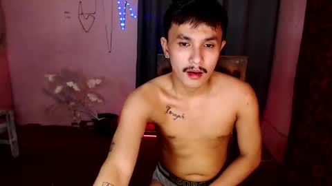 Snapshot of ethan_uwuxx chatting on 12-22-24, 09:09 DAVE online show from 12-22-24, 09:09