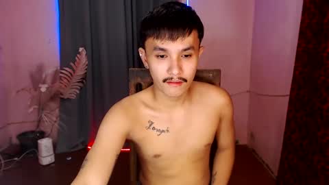 Snapshot of ethan_uwuxx chatting on 01-11-25, 10:19 DAVE online show from 01-11-25, 10:19