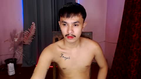 Snapshot of ethan_uwuxx chatting on 01-12-25, 10:45 DAVE online show from 01-12-25, 10:45