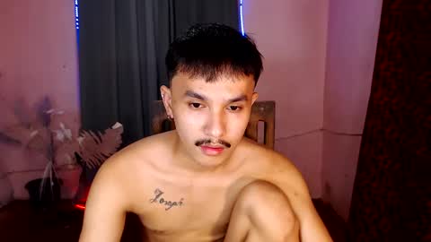 Snapshot of ethan_uwuxx chatting on 01-22-25, 06:41 DAVE online show from 01-22-25, 06:41