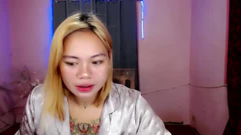 Snapshot of ethan_uwuxx chatting on 02-03-25, 01:51 DAVE online show from 02-03-25, 01:51