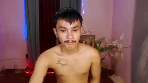 Snapshot of ethan_uwuxx chatting on 02-15-25, 04:12 DAVE online show from 02-15-25, 04:12