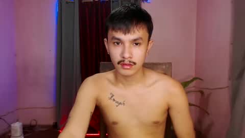 Snapshot of ethan_uwuxx chatting on 02-18-25, 06:26 DAVE online show from 02-18-25, 06:26