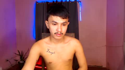 Snapshot of ethan_uwuxx chatting on 02-23-25, 03:08 DAVE online show from 02-23-25, 03:08