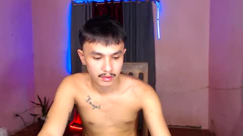 Snapshot of ethan_uwuxx chatting on 02-23-25, 06:12 DAVE online show from 02-23-25, 06:12