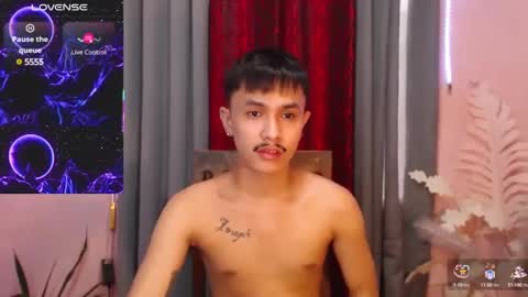 Snapshot of ethan_uwuxx chatting on 03-03-25, 01:53 DAVE online show from 03-03-25, 01:53