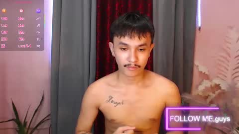 Snapshot of ethan_uwuxx chatting on 03-05-25, 11:27 DAVE online show from 03-05-25, 11:27