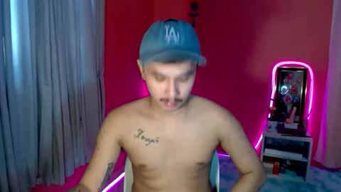 Snapshot of ethan_uwuxx chatting on 09-27-25, 03:22 DAVE online show from 09-27-25, 03:22