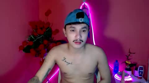 Snapshot of ethan_uwuxx chatting on 10-13-25, 04:45 DAVE online show from 10-13-25, 04:45