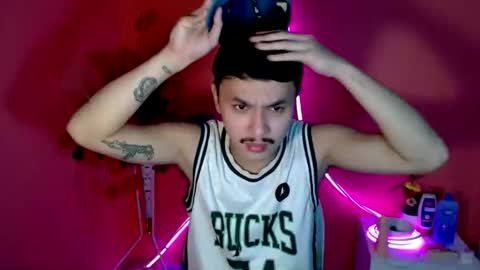 Snapshot of ethan_uwuxx chatting on 10-14-25, 03:51 DAVE online show from 10-14-25, 03:51