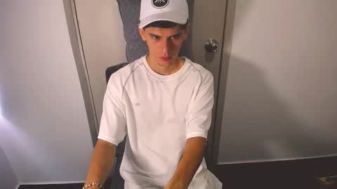 Snapshot of ethancoleeman chatting on 02-02-26, 03:22 EthanColeeman online show from 02-02-26, 03:22