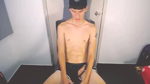 Snapshot of ethancoleeman chatting on 05-25-26, 10:49 EthanColeeman online show from 05-25-26, 10:49