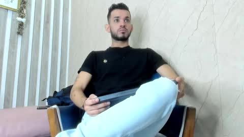 Ethan Grey online show from 11-26-25, 11:33