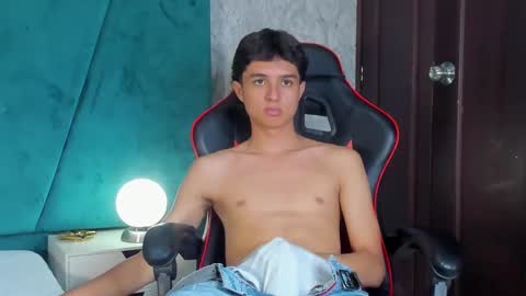 Snapshot of ethanlowell chatting on 01-29-25, 08:04 ethanlowell online show from 01-29-25, 08:04