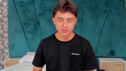 Snapshot of ethanlowell chatting on 02-18-25, 09:09 ethanlowell online show from 02-18-25, 09:09