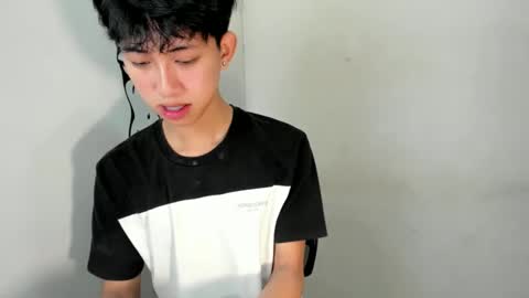 Snapshot of ethereal_ethan chatting on 02-10-25, 01:03 Ethan online show from 02-10-25, 01:03