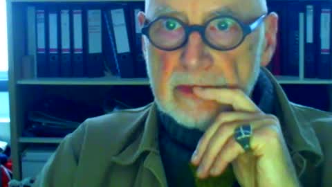 Snapshot of etonne chatting on 01-22-25, 10:18 etonne online show from 01-22-25, 10:18