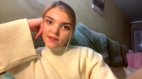 Snapshot of eulamcglamery chatting on 01-11-26, 09:09 Viola online show from 01-11-26, 09:09