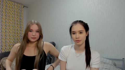 Snapshot of eumomino chatting on 02-13-25, 12:00 Veronica Tiia Lilith left to right online show from 02-13-25, 12:00