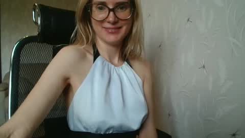 eva2323 online show from 09-23-25, 08:17