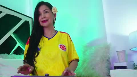 Snapshot of eva_45love chatting on 06-27-26, 12:22 Eva online show from 06-27-26, 12:22