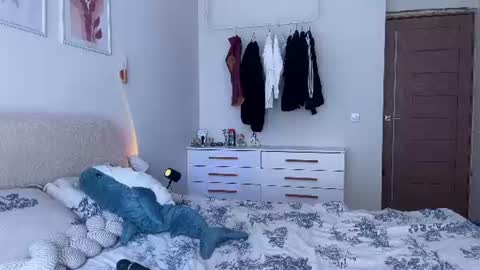 Snapshot of eva_collins_x chatting on 07-04-26, 02:18 Eva online show from 07-04-26, 02:18