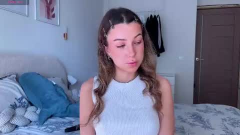 Snapshot of eva_collins_x chatting on 07-08-26, 02:16 Eva online show from 07-08-26, 02:16