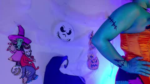 EVA DAEMON  online show from 10-31-25, 11:44