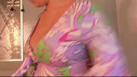 EVA DAEMON  online show from 11-17-25, 11:54