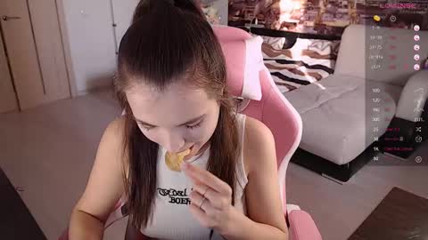 Eva online show from 02-20-25, 11:31