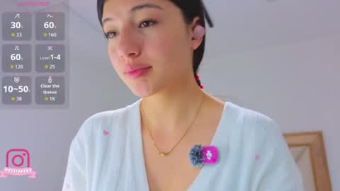 Snapshot of eva_depp_ chatting on 07-15-26, 11:37 Eva online show from 07-15-26, 11:37