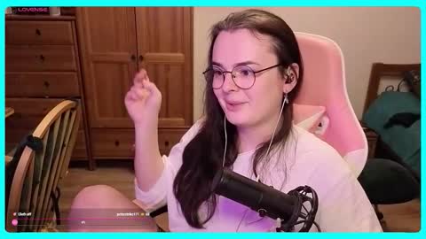 Gamer Katt online show from 10-11-25, 09:46