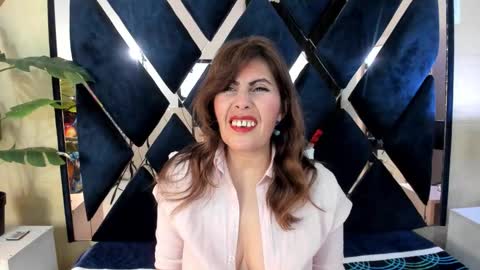    online show from 10-26-25, 03:45