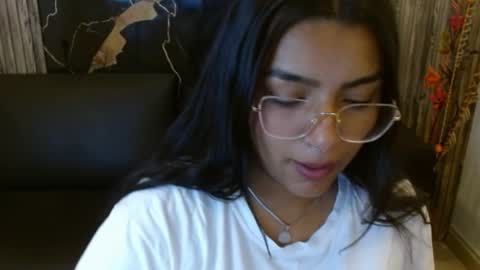 eva_luna86527 online show from 05-11-26, 02:45